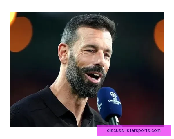 伯恩利俱乐部最新动态：主帅调整与新签约球员引发关注