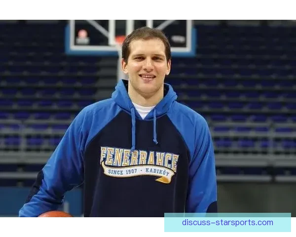 爵士队最新战报解析新赛季阵容调整与核心球员表现